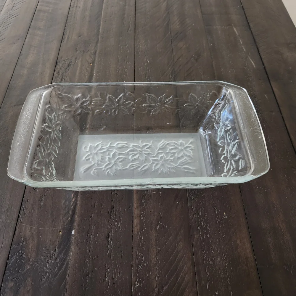Princess House Fantasia Glass Loaf Pan - Picture 4 of 5